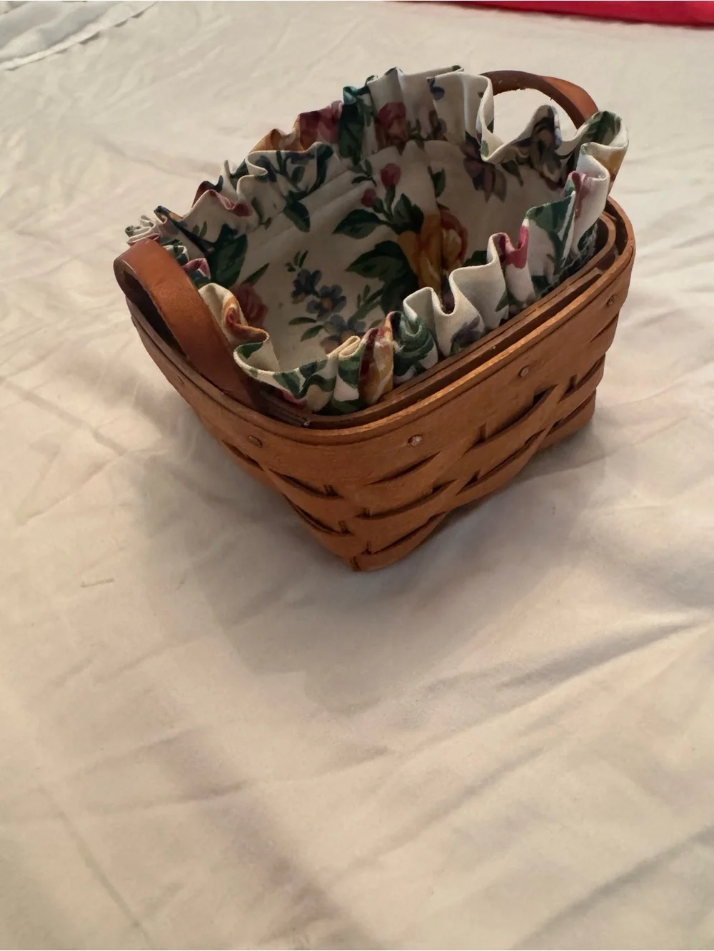 Longaberger Tea basket 1995 with Floral Fabric Liner